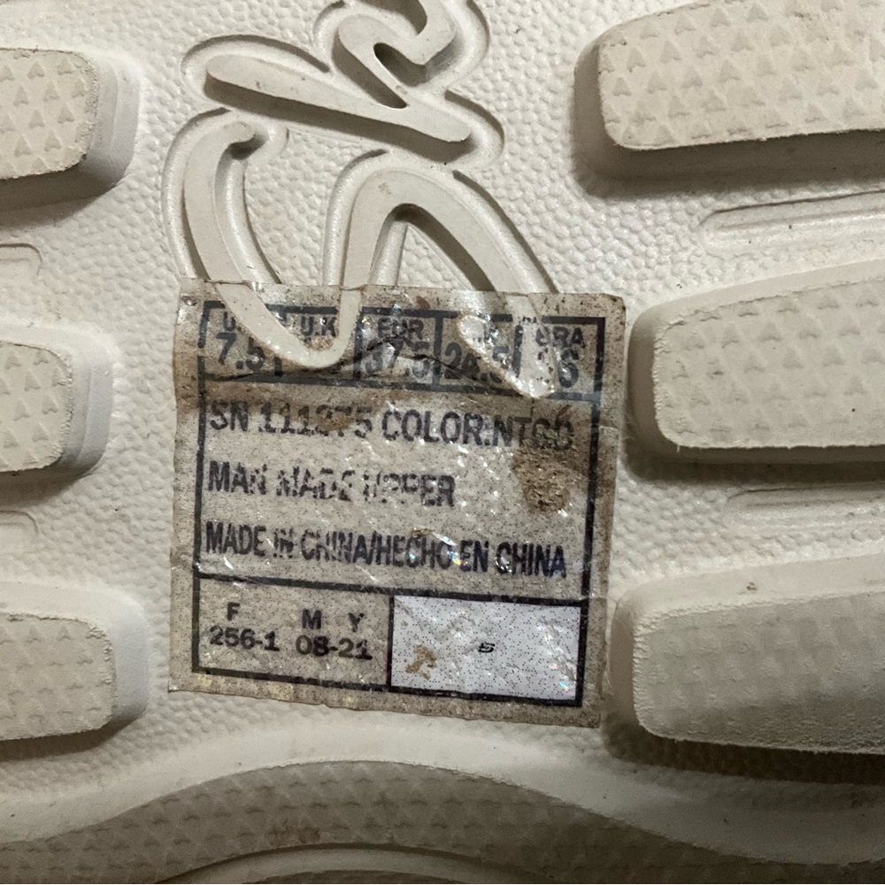 Skechers Arch Fit Crocs-Like Sandals - Picture 8 of 15